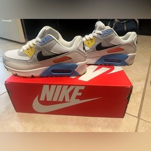 BRAND NEW WOMEN NIKE AIR MAX SC (SS 6.5)